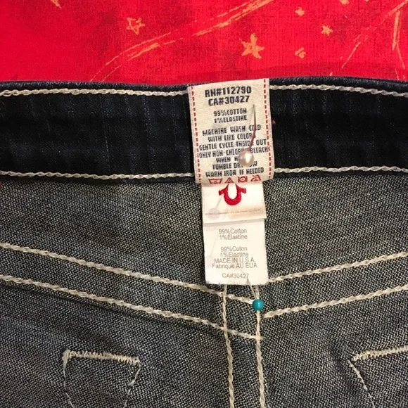 True religion jeans , on both sides Swarovski crystal - Picture 8 of 8